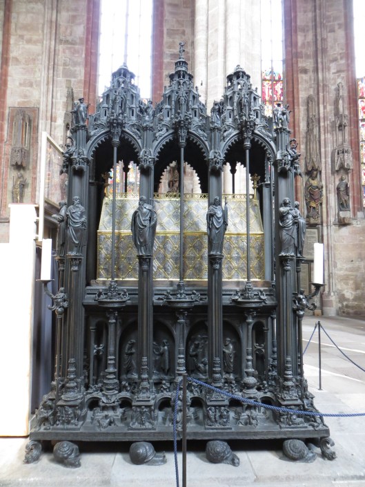 Shrine of Saint Sebaldus by Peter Vischer the Elder, Church of St. Sebaldus, Nuremberg, Germany