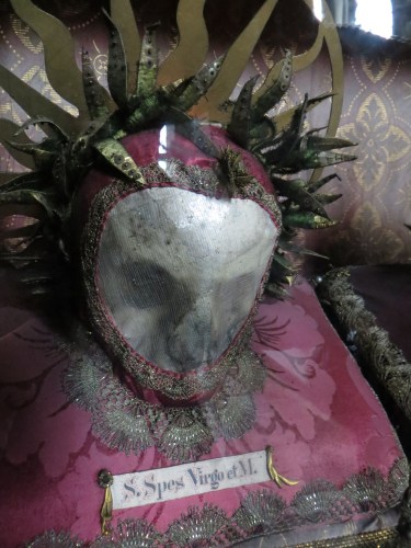 Skull of a Catacomb Saint, Waldauf Chapel, Pfarrkirche Sankt Nikolaus, Hall in Tirol, Austria
